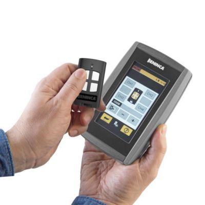 Програмираща система ADVANTOUCH